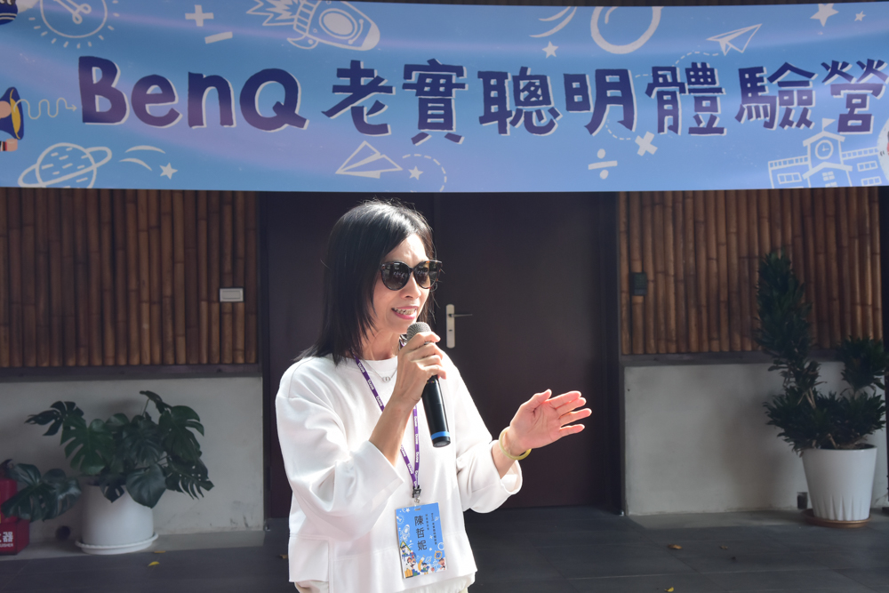 <br />
<b>Notice</b>:  Undefined index: msg_title in <b>/home/gibenqfo/public_html/modules/feature-slider_benq_detail.php</b> on line <b>54</b><br />
