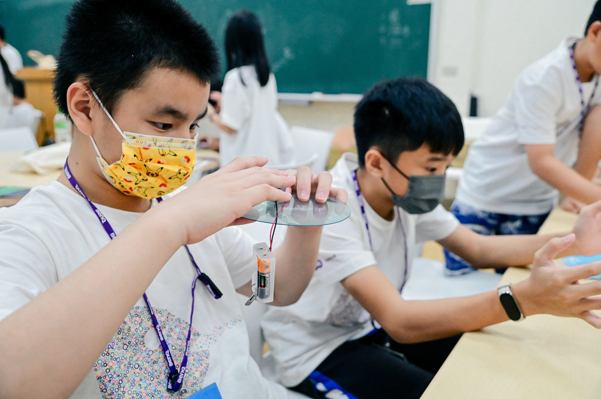 <br />
<b>Notice</b>:  Undefined index: msg_title in <b>/home/gibenqfo/public_html/modules/feature-slider_benq_detail.php</b> on line <b>54</b><br />
