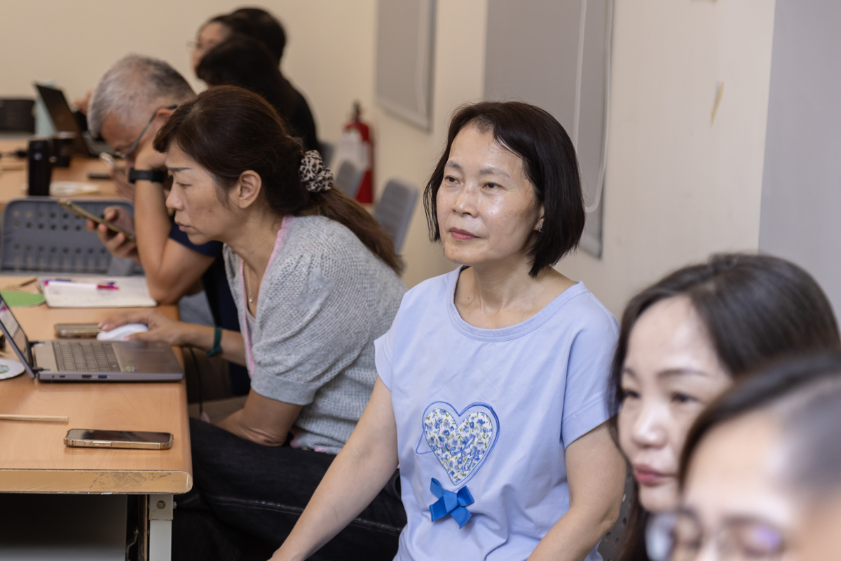 <br />
<b>Notice</b>:  Undefined index: msg_title in <b>/home/gibenqfo/public_html/modules/feature-slider_benq_detail.php</b> on line <b>54</b><br />
