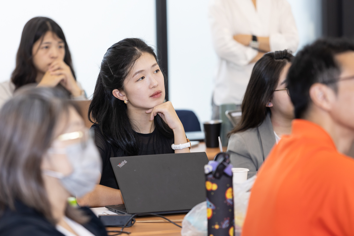 <br />
<b>Notice</b>:  Undefined index: msg_title in <b>/home/gibenqfo/public_html/modules/feature-slider_benq_detail.php</b> on line <b>54</b><br />
