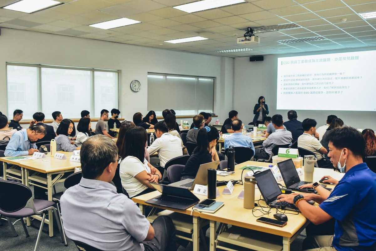 <br />
<b>Notice</b>:  Undefined index: msg_title in <b>/home/gibenqfo/public_html/modules/feature-slider_benq_detail.php</b> on line <b>54</b><br />
