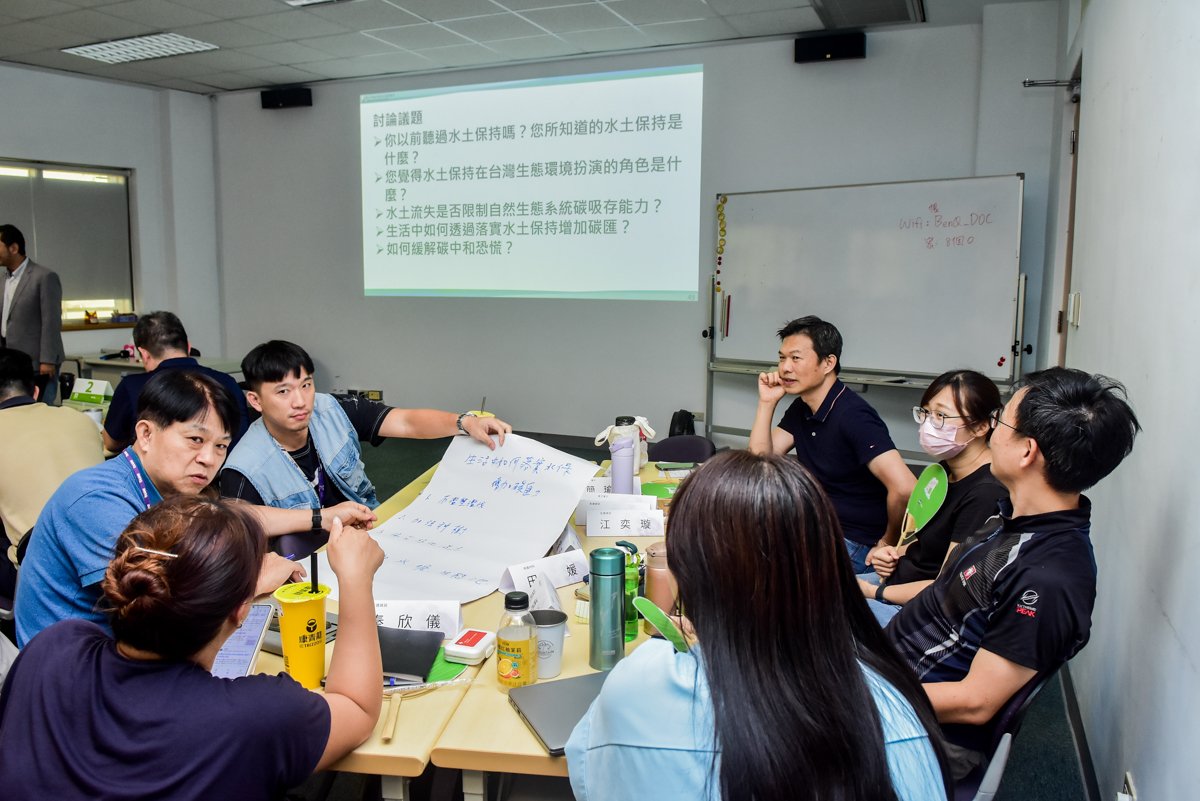 <br />
<b>Notice</b>:  Undefined index: msg_title in <b>/home/gibenqfo/public_html/modules/feature-slider_benq_detail.php</b> on line <b>54</b><br />
