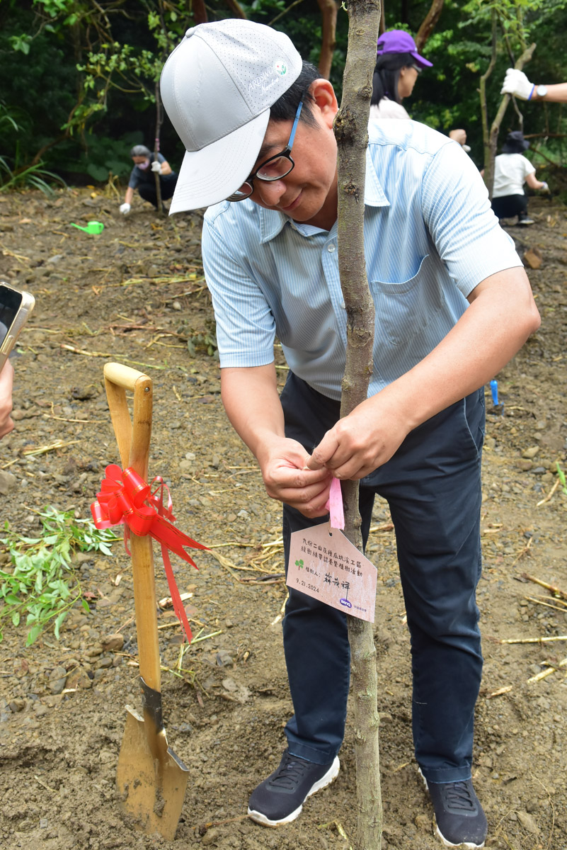 <br />
<b>Notice</b>:  Undefined index: msg_title in <b>/home/gibenqfo/public_html/modules/feature-slider_benq_detail.php</b> on line <b>54</b><br />
