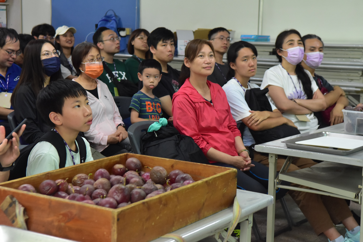 <br />
<b>Notice</b>:  Undefined index: msg_title in <b>/home/gibenqfo/public_html/modules/feature-slider_benq_detail.php</b> on line <b>54</b><br />
