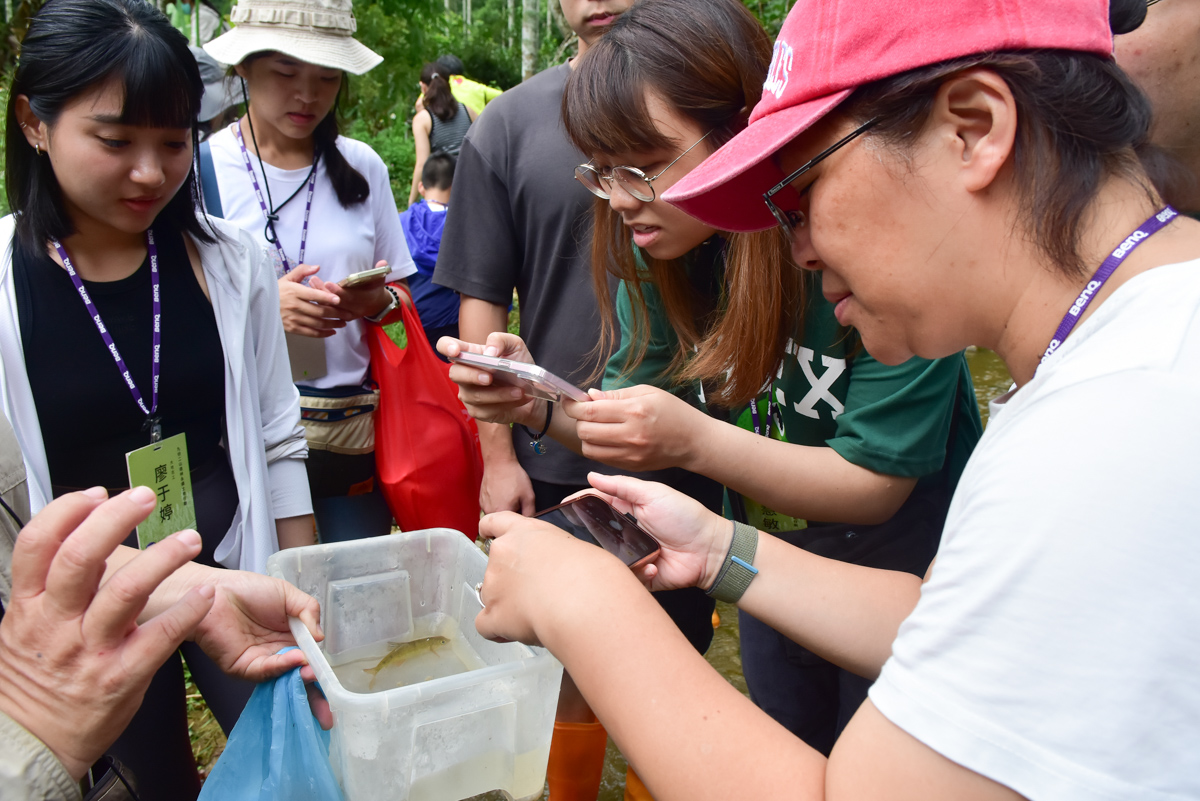 <br />
<b>Notice</b>:  Undefined index: msg_title in <b>/home/gibenqfo/public_html/modules/feature-slider_benq_detail.php</b> on line <b>54</b><br />
