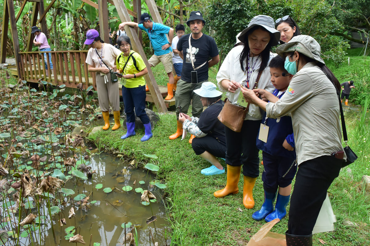 <br />
<b>Notice</b>:  Undefined index: msg_title in <b>/home/gibenqfo/public_html/modules/feature-slider_benq_detail.php</b> on line <b>54</b><br />
