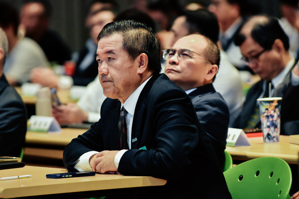 <br />
<b>Notice</b>:  Undefined index: msg_title in <b>/home/gibenqfo/public_html/modules/feature-slider_benq_detail.php</b> on line <b>54</b><br />
