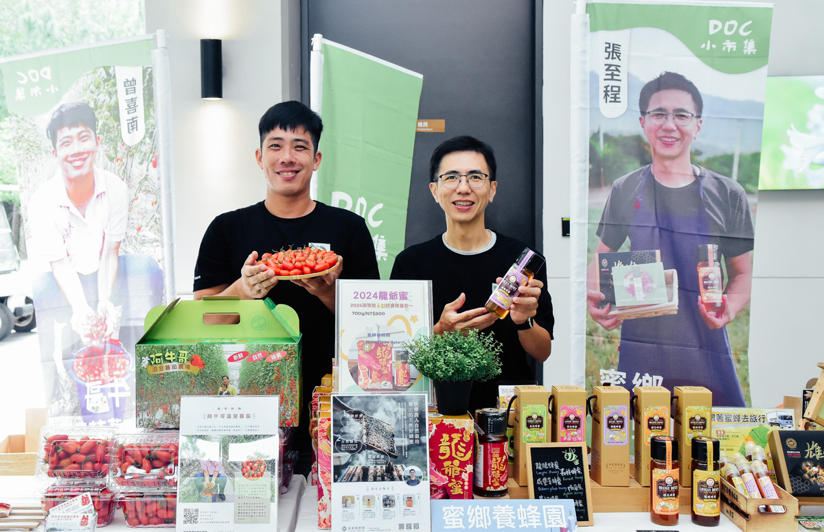 <br />
<b>Notice</b>:  Undefined index: msg_title in <b>/home/gibenqfo/public_html/modules/feature-slider_benq_detail.php</b> on line <b>54</b><br />
