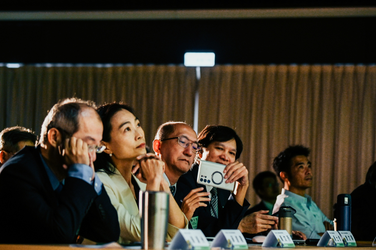 <br />
<b>Notice</b>:  Undefined index: msg_title in <b>/home/gibenqfo/public_html/modules/feature-slider_benq_detail.php</b> on line <b>54</b><br />
